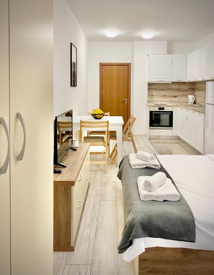 Cozy Studio Next To State Opera With Work Space Stara Zagora Exteriör bild